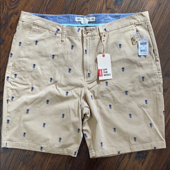 Vans Other - VANS Shorts Size 40